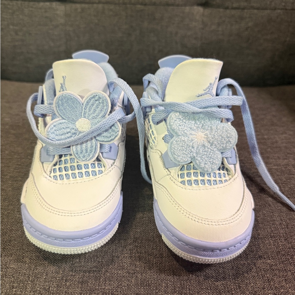 Jordan Retro 4 Kids Sneakers White and Light Blue